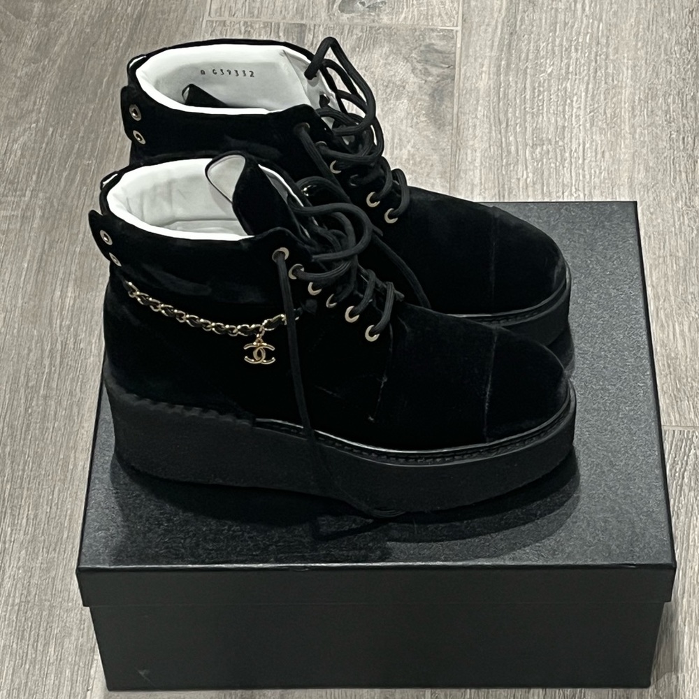 Authentic never worn CHANEL velvet lace up boot- 37.5